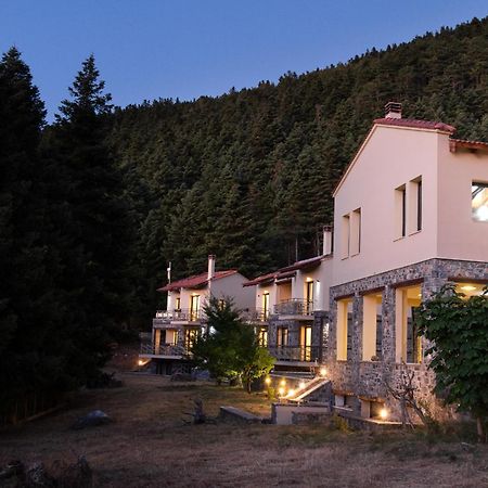 Natura Hotel Vitina Eksteriør billede
