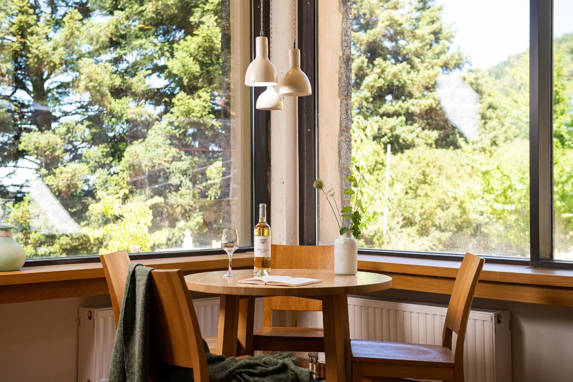 Natura Hotel Vitina Eksteriør billede