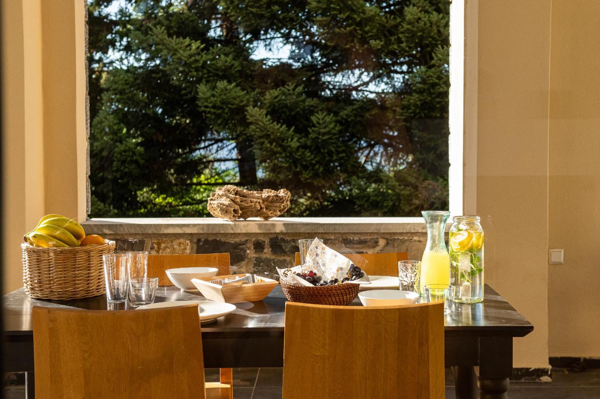 Natura Hotel Vitina Eksteriør billede