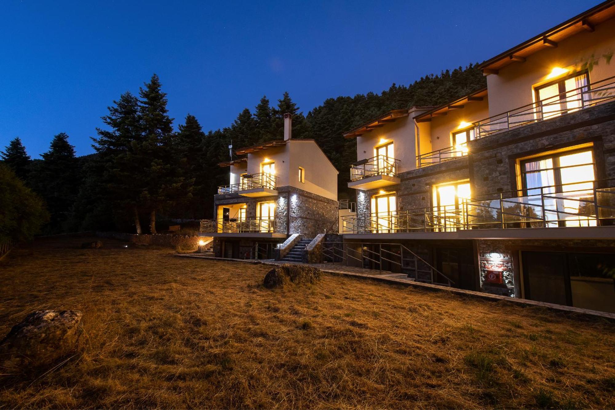 Natura Hotel Vitina Eksteriør billede